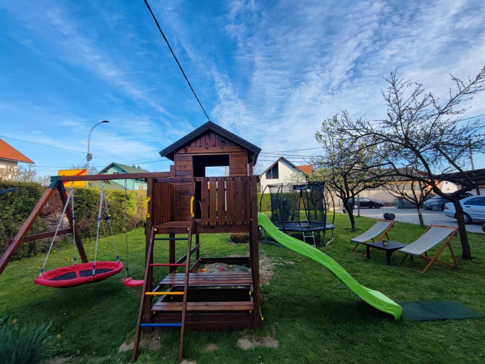 Apartmani Jancic Огулин Екстериор снимка